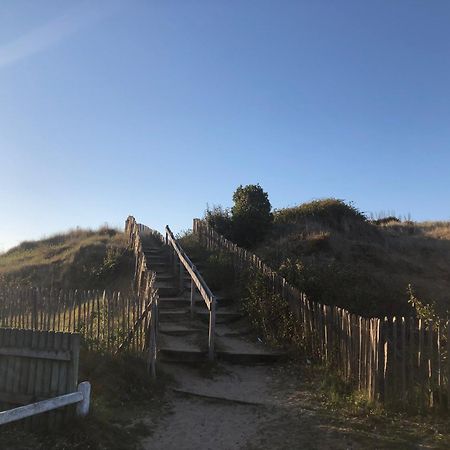 Le Petit Navire - Acces Direct Plage Cabourg Eksteriør bilde